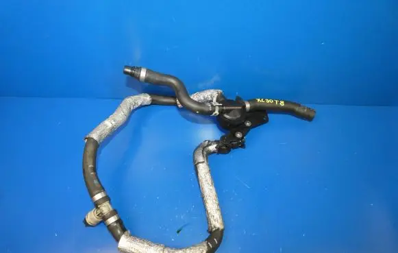 Volvo XC90 Engine coolant pipe/hose
