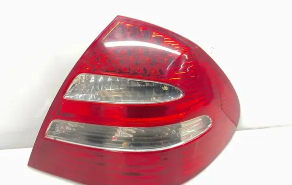 Mercedes-Benz E W211 Rear/tail lights A2118200664