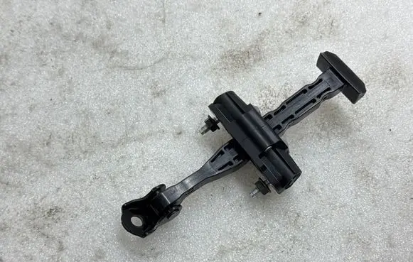 Tesla Model Y Front door check strap stopper 150068200B