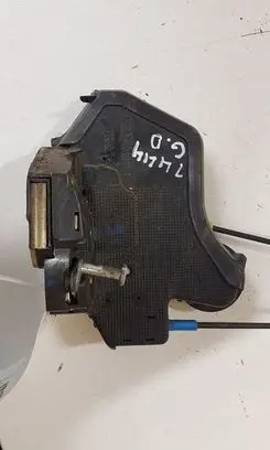 Toyota Avensis T250 Rear door lock 32R