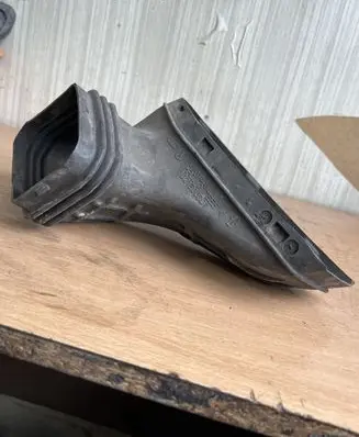 Audi A5 8T 8F Air intake duct part 1021300S01