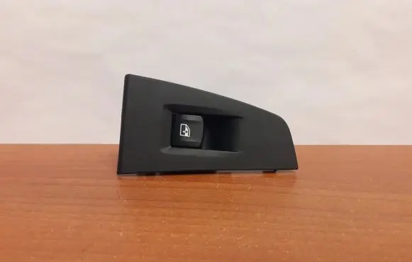 BMW 1 F40 Electric window control switch 318087202 7905