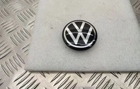 Volkswagen Golf VIII Original wheel cap 5H0601171