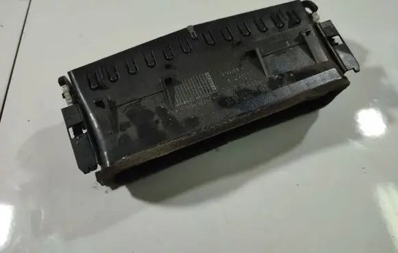 Dash center air vent grill