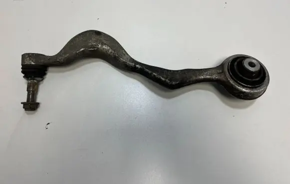 BMW M3 e92 Front lower control arm/wishbone 2283575