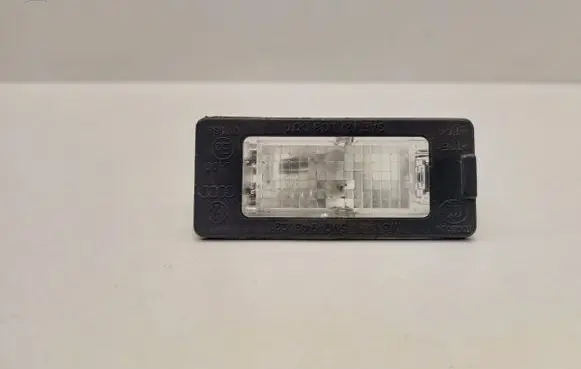 Volkswagen PASSAT B6 Number plate light 5N0943021