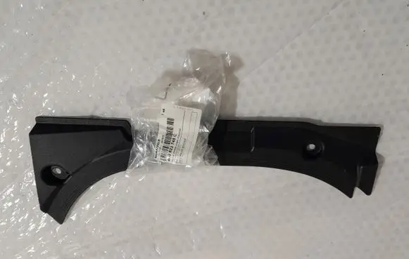 Audi A8 S8 D4 4H Fender end trim 4H0823745C