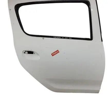 Dacia Sandero Rear door