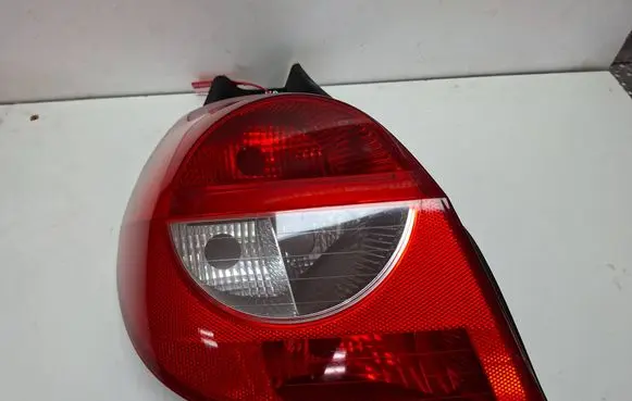 Renault Clio III Rear/tail lights S27639648 89035079