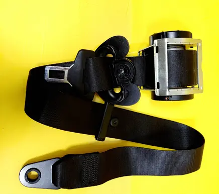 Mini One - Cooper R50 - 53 Front seatbelt
