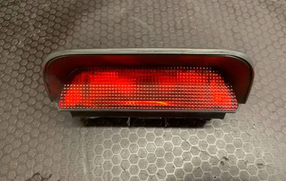Honda CR-V Third/center stoplight