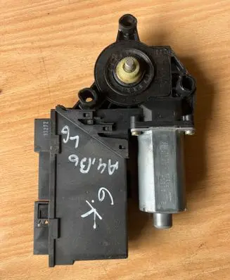 Audi A4 S4 B6 8E 8H Rear door window regulator motor 8E0959801A 5WK47009BBF 105848103