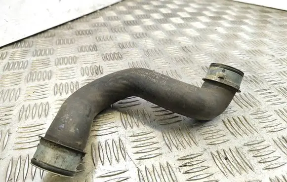 Mercedes-Benz C W204 Engine coolant pipe/hose A2045013482 YAP4546608