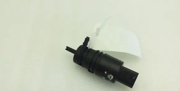 BMW 3 F30 F35 F31 Windscreen/windshield washer pump 7302588 67127302588
