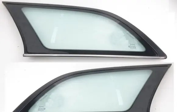 Toyota Avensis T250 Rear side window