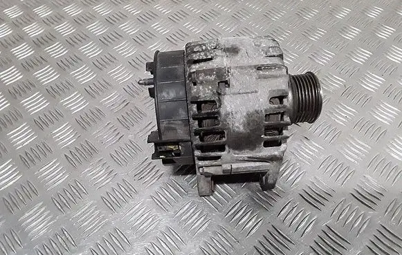 Renault Kangoo II Generator/alternator 231000026R 2606272D