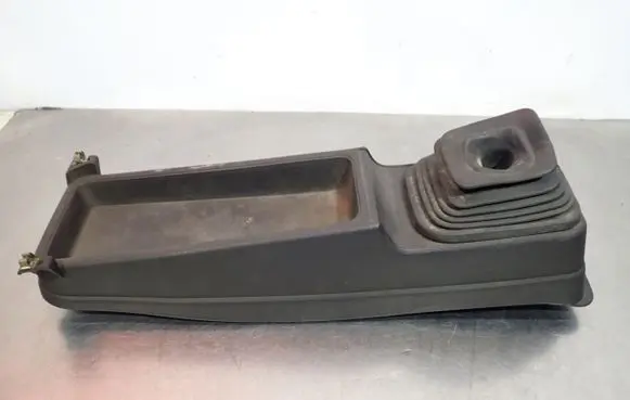 Audi 80 90 B2 Center console 811863211
