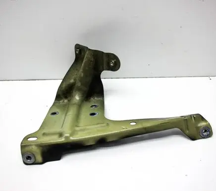 Fender mounting bracket