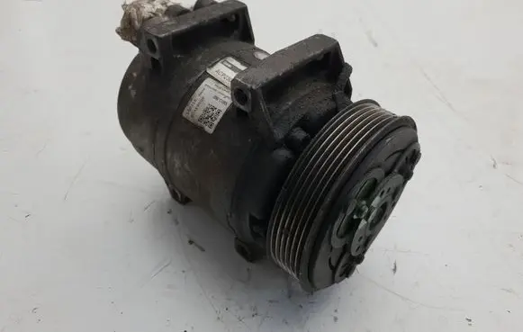 Volvo V70 Air conditioning (A/C) compressor (pump) P0319008 160316 ACP230