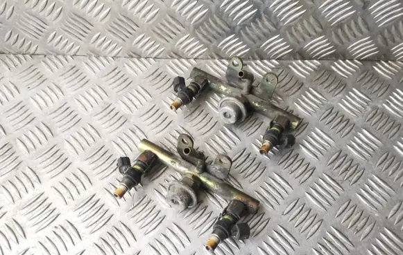 Fuel injectors set