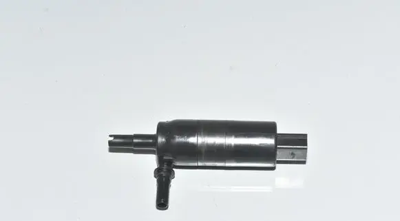BMW X3 F25 Headlight washer pump 7217792 67637217792