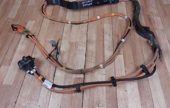 Peugeot Partner Electric car charge socket 9807611480