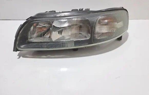 Volvo V70 Headlight/headlamp 89007897 8693547