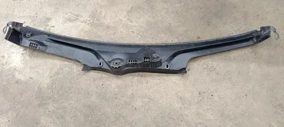Mercedes-Benz E W213 Wiper trim A2138308703