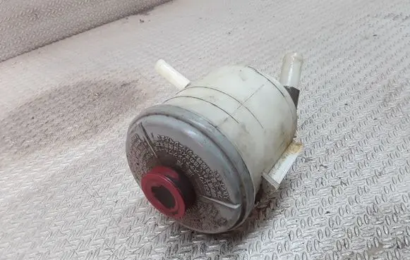 Suzuki Liana Power steering fluid tank/reservoir