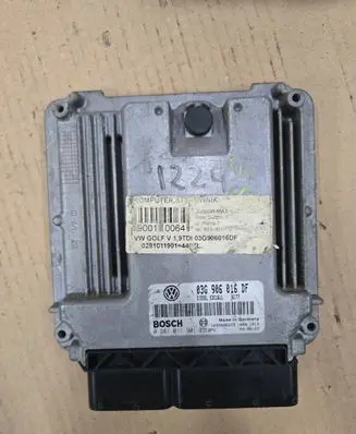 Volkswagen Golf V Engine control unit/module 03G906016DF 1039S06223 0281011901