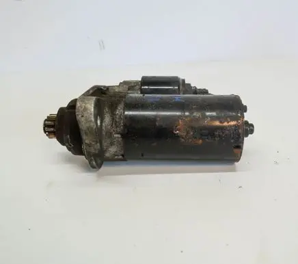 Volkswagen Golf V Starter motor