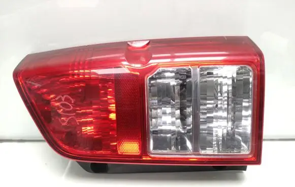 Nissan Pathfinder R51 Rear/tail lights 22016550