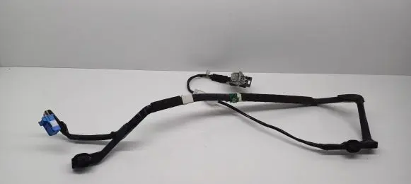 Lexus CT 200H Front door wiring loom/harness boot 8215676011