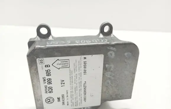 Volkswagen PASSAT B5 Airbag control unit/module 6Q0909605B 5WK42869 15010505M