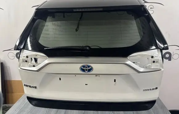 Toyota RAV 4 (XA50) Tailgate/trunk/boot lid 