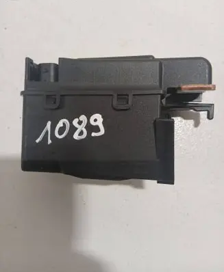Mercedes-Benz ML W166 Battery relay fuse A0009820123