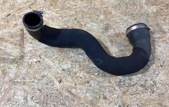 Porsche Macan (95B) Intercooler hose/pipe 95b145790a