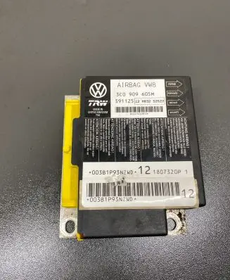 Volkswagen PASSAT B6 Airbag control unit/module 3C0909605M