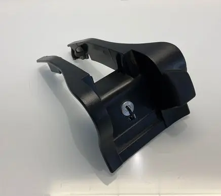 Mercedes-Benz E W211 Rear seat rail trim cover A2119200886 70010501 2119200886