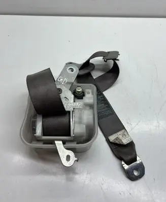 Lexus GS 300 350 430 450H Rear seatbelt L737002