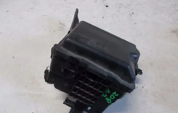 Peugeot 208 Fuse box set BEZPIECZNIKI208