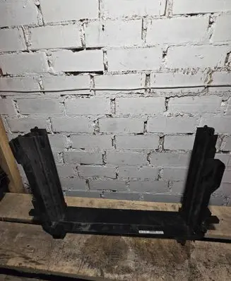 Radiator support slam panel bracket