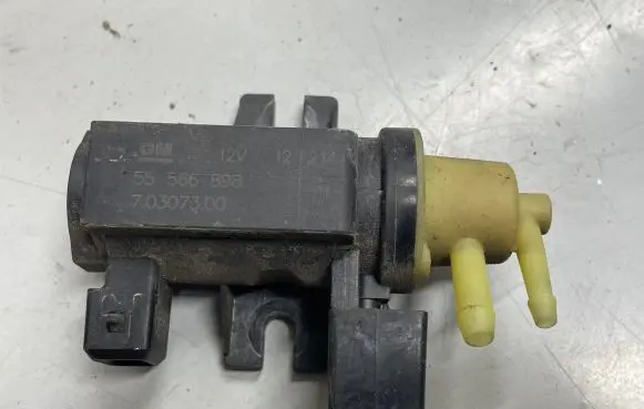 Opel Mokka Turbo solenoid valve 55566898