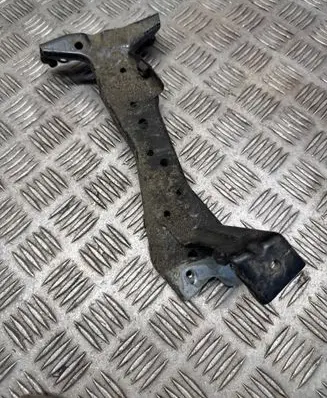 Volkswagen Up Fender mounting bracket 8V0821183