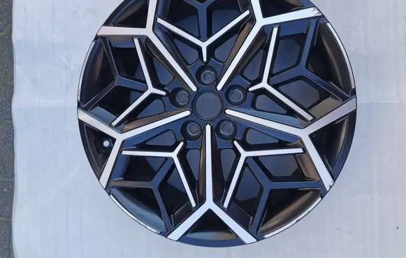 Hyundai Tucson IV NX4 R19 alloy rim 52910N7400