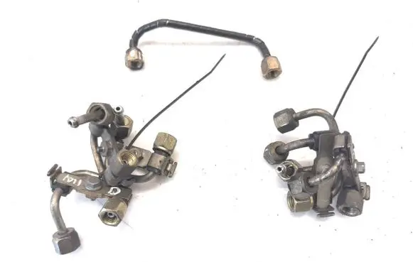 Citroen C6 Fuel injector supply line/pipe 