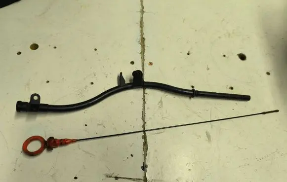 Volkswagen Transporter - Caravelle T5 Oil level dip stick 03L115611