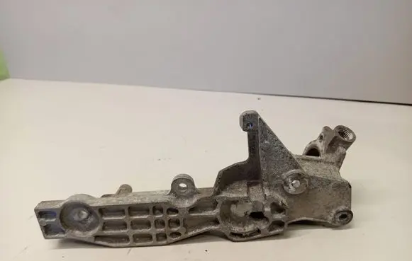 Mercedes-Benz GLA W156 X156 EGR valve cooler bracket A6511420200