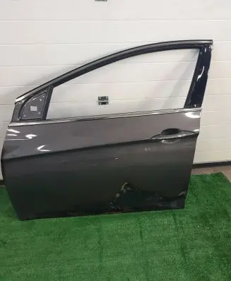 Hyundai i40 Front door