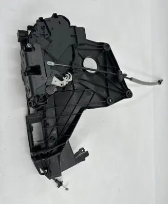 Volvo S80 Front door lock 30784487 060814 1338N
